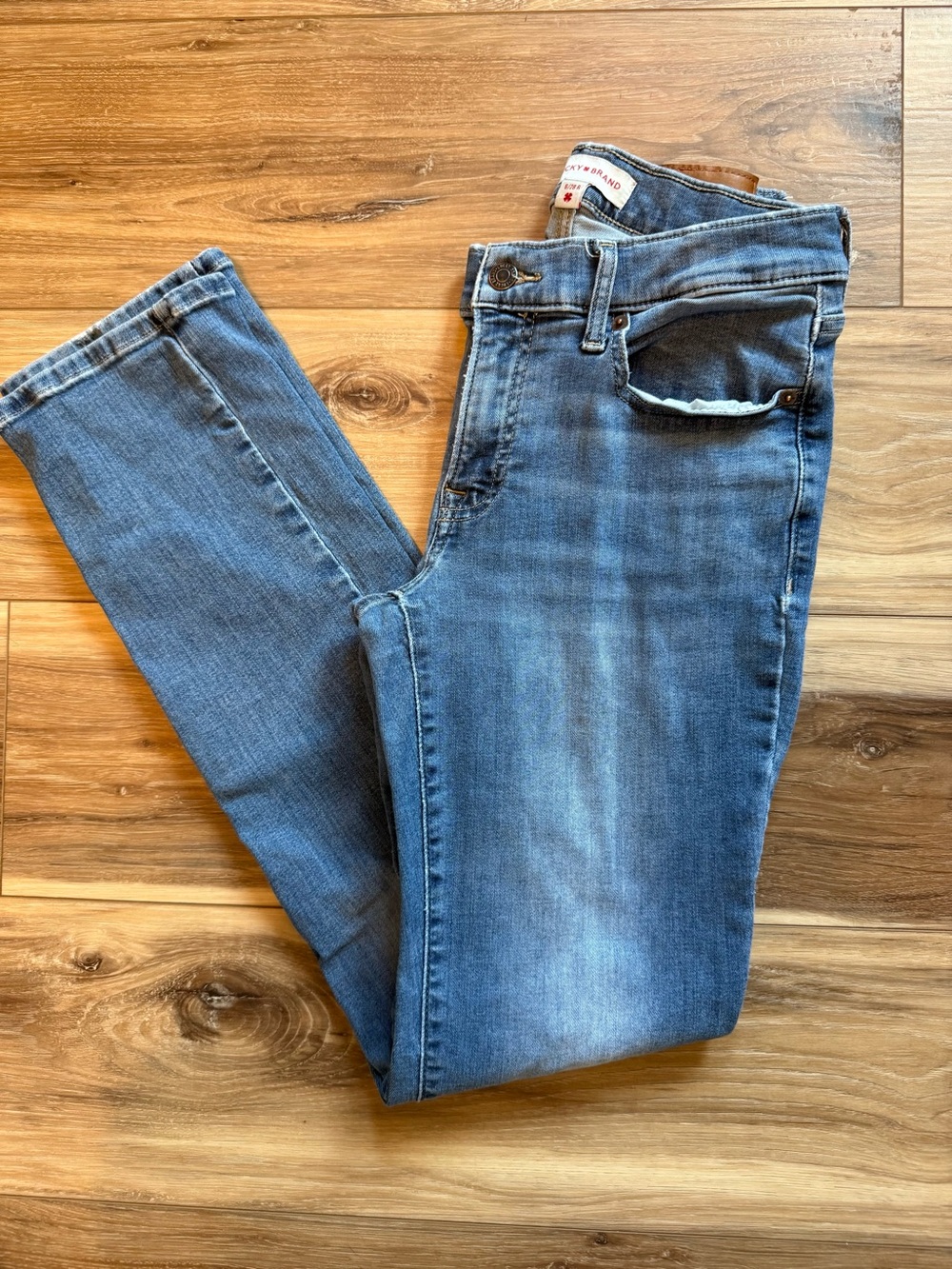 Lucky Brand Women's Sweet Straight Mid rise Jeans